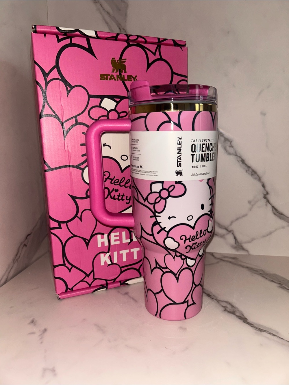 Stanley x Hello Kitty Pink Heart Quencher Tumbler Box Set - 40oz - Picture 2 of 5